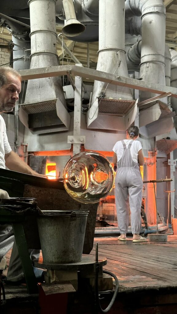 «В гостях у Неманских стеклодувов и у Лидских пивоваров».