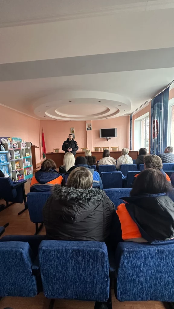14.03.2025 года супрацоўнікі ГАУС правялі прафілактычную гутарку «Дом без гвалту»