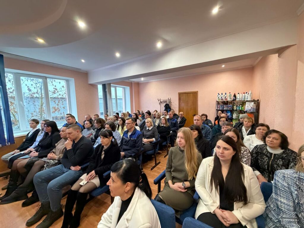 State Property Committee Chairman Vitaly Nevera met with the workforce of Barkhim OJSC.