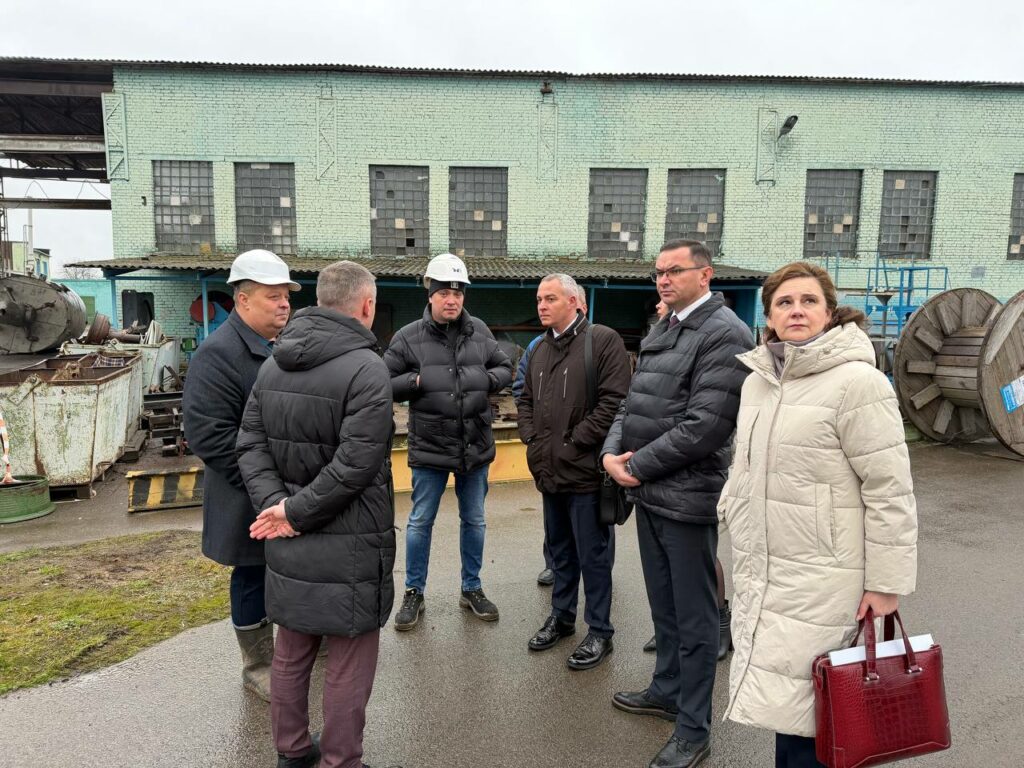 State Property Committee Chairman Vitaly Nevera met with the workforce of Barkhim OJSC.