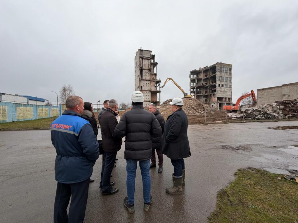 State Property Committee Chairman Vitaly Nevera met with the workforce of Barkhim OJSC.