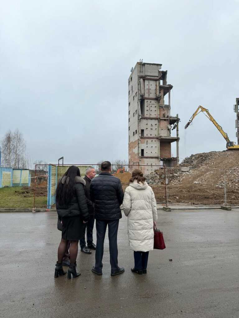 Председатель Госкомимущества Виталий Невера встретился с трудовым коллективом ОАО «Бархим»